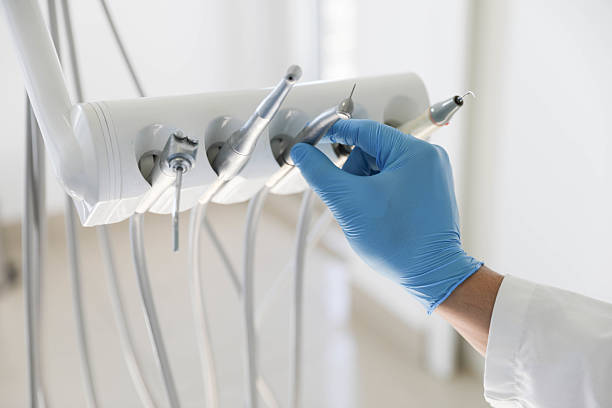 Professional Emergency Dentist technician working in Deer Park, OH